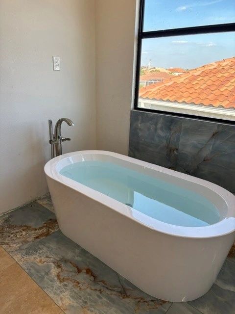 Beautiful bathroom tub installation